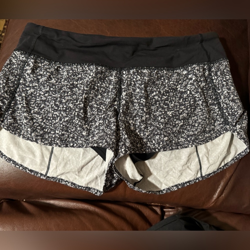 Lululemon Speed Up short